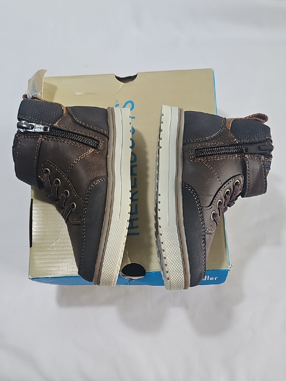 Thereabouts Toddler Boys Lil Asher Brown Flat Heel Lace Up Boot. Size 7 (604) - Picture 6 of 11